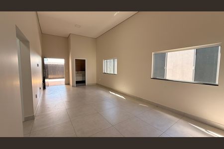 Casa para alugar com 210m², 3 quartos e 2 vagas Casa para alugar com 210m², 3 quartos e 2 vagasSala