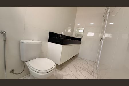 Casa para alugar com 210m², 3 quartos e 2 vagas Casa para alugar com 210m², 3 quartos e 2 vagasSuite 01 Banheiro