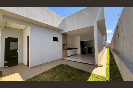 Casa para alugar com 210m², 3 quartos e 2 vagas Casa para alugar com 210m², 3 quartos e 2 vagasArea Externa