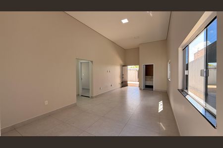 Sala de casa para alugar com 3 quartos, 210m² em Q 4, Brasília