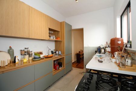 Casa à venda com 2 quartos, 130m² em Pinheiros, São Paulo