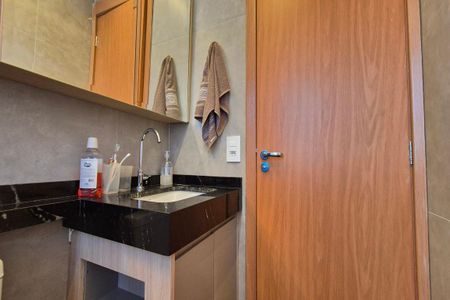 Apartamento para alugar com 55m², 2 quartos e 1 vaga Apartamento para alugar com 55m², 2 quartos e 1 vagaBanheiro