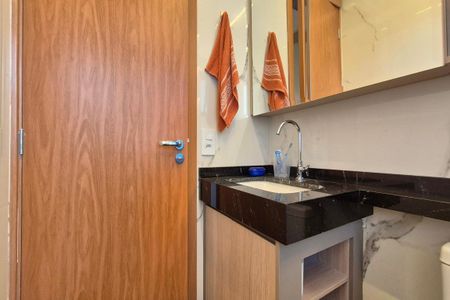 Apartamento para alugar com 55m², 2 quartos e 1 vaga Apartamento para alugar com 55m², 2 quartos e 1 vagaBanheiro da Suíte