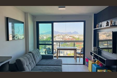 Sala de apartamento à venda com 2 quartos, 70m² em Recreio dos Bandeirantes, Rio de Janeiro