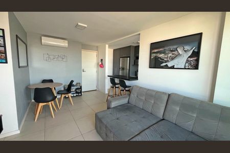Apartamento à venda com 70m², 2 quartos e 1 vagaSala