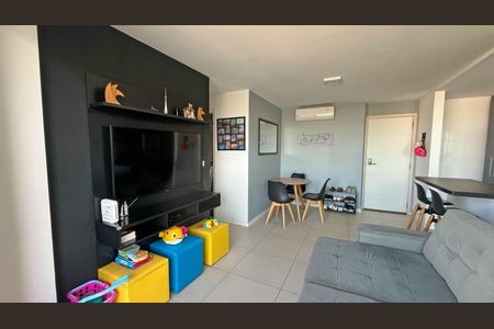 Sala de apartamento à venda com 2 quartos, 70m² em Recreio dos Bandeirantes, Rio de Janeiro