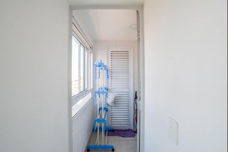 Apartamento à venda com 82m², 2 quartos e 2 vagas Apartamento à venda com 82m², 2 quartos e 2 vagasCozinha e Área de Serviço