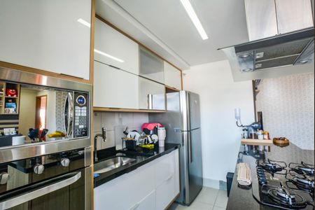 Apartamento à venda com 82m², 2 quartos e 2 vagas Apartamento à venda com 82m², 2 quartos e 2 vagasCozinha e Área de Serviço