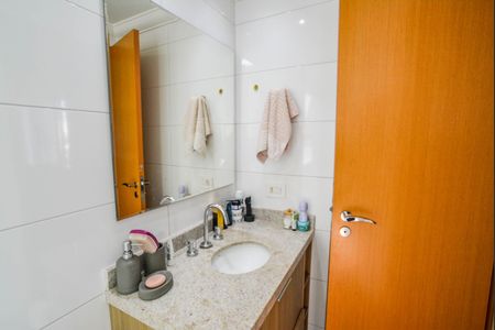 Apartamento à venda com 82m², 2 quartos e 2 vagas Apartamento à venda com 82m², 2 quartos e 2 vagasBanheiro da Suíte 2