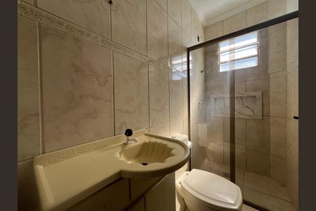 Casa à venda com 52m², 3 quartos e sem vaga Casa à venda com 52m², 3 quartos e sem vagaBanheiro Social
