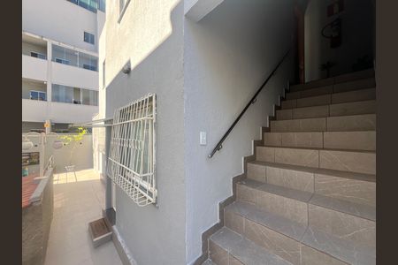 Casa à venda com 52m², 3 quartos e sem vaga Casa à venda com 52m², 3 quartos e sem vagaEntrada