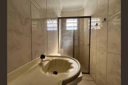 Casa à venda com 52m², 3 quartos e sem vaga Casa à venda com 52m², 3 quartos e sem vagaBanheiro Social