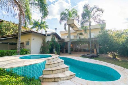 Casa de condomínio à venda com 472m², 4 quartos e 3 vagas
