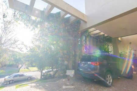 Casa de condomínio à venda com 472m², 4 quartos e 3 vagas