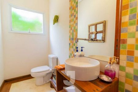 Casa de condomínio à venda com 472m², 4 quartos e 3 vagas