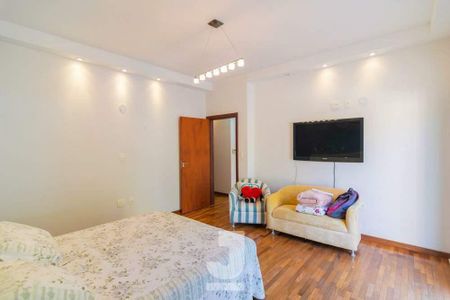 Casa de condomínio à venda com 472m², 4 quartos e 3 vagas