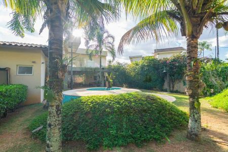 Casa de condomínio à venda com 472m², 4 quartos e 3 vagas
