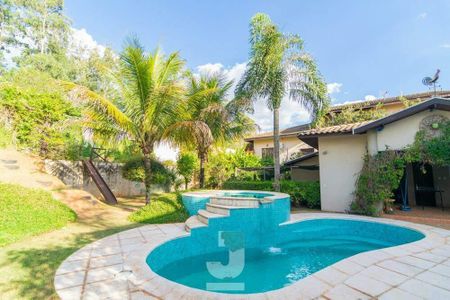 Casa de condomínio à venda com 472m², 4 quartos e 3 vagas