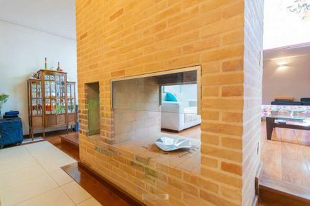Casa de condomínio à venda com 472m², 4 quartos e 3 vagas