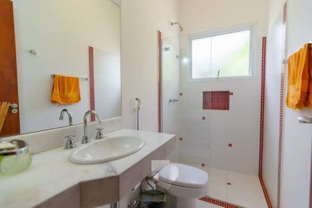 Casa de condomínio à venda com 472m², 4 quartos e 3 vagas