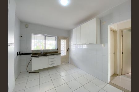 Casa para alugar com 100m², 3 quartos e 1 vaga Casa para alugar com 100m², 3 quartos e 1 vagaCozinha