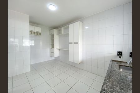 Casa para alugar com 100m², 3 quartos e 1 vaga Casa para alugar com 100m², 3 quartos e 1 vagaCozinha