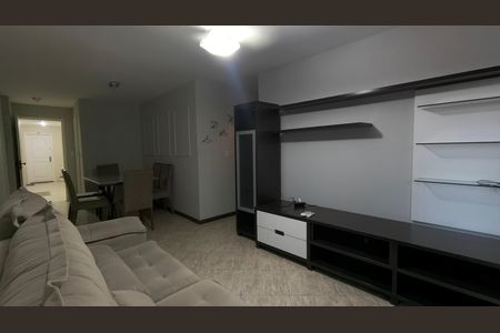 Apartamento para alugar com 78m², 2 quartos e 1 vagaSala