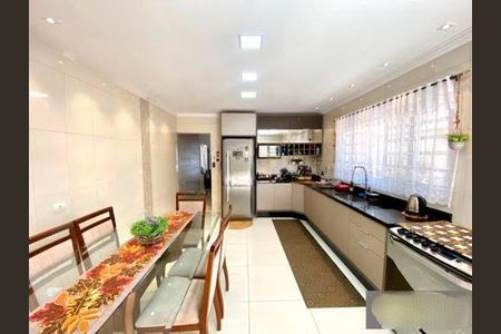 Casa à venda com 3 quartos, 178m² em Adalgisa, Osasco