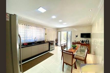 Casa à venda com 3 quartos, 178m² em Adalgisa, Osasco