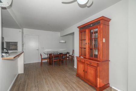 Sala de apartamento para alugar com 2 quartos, 80m² em Independência, Porto Alegre