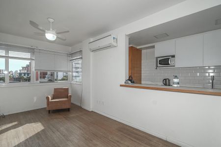 Sala de apartamento para alugar com 2 quartos, 80m² em Independência, Porto Alegre