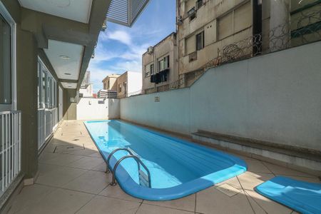 Apartamento para alugar com 80m², 2 quartos e 2 vagasÁrea comum - Piscina