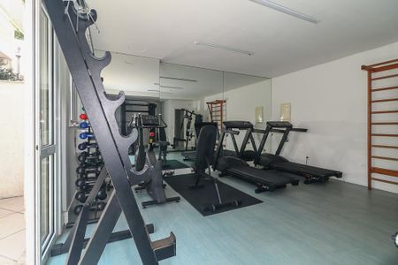 Apartamento para alugar com 80m², 2 quartos e 2 vagasÁrea comum - Academia