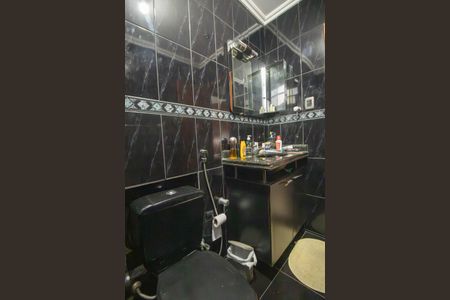 Apartamento para alugar com 64m², 2 quartos e 1 vaga Apartamento para alugar com 64m², 2 quartos e 1 vagaBanheiro
