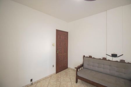 Sala de apartamento para alugar com 2 quartos, 64m² em Mutondo, São Gonçalo