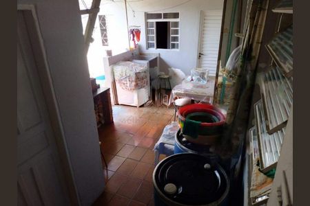 Casa à venda com 120m², 2 quartos e 2 vagas