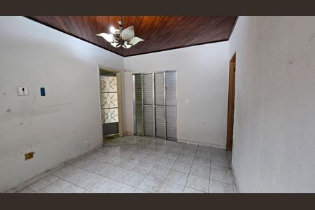 Casa para alugar com 120m², 2 quartos e 2 vagas Casa para alugar com 120m², 2 quartos e 2 vagasQuarto