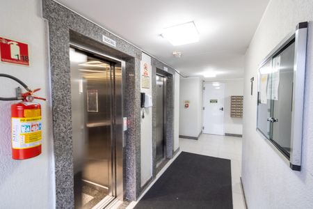 Apartamento à venda com 51m², 2 quartos e 1 vaga Apartamento à venda com 51m², 2 quartos e 1 vagaHall de entrada
