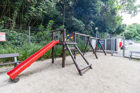 Apartamento à venda com 51m², 2 quartos e 1 vaga Apartamento à venda com 51m², 2 quartos e 1 vagaÁrea comum - Playground