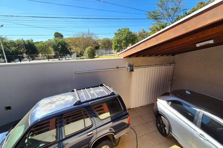 Casa para alugar com 243m², 3 quartos e 3 vagas Casa para alugar com 243m², 3 quartos e 3 vagasVista da Varanda