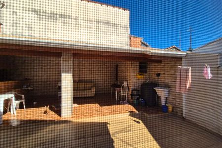 Casa para alugar com 243m², 3 quartos e 3 vagas Casa para alugar com 243m², 3 quartos e 3 vagasVista do Quarto 2