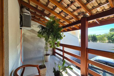 Varanda da Sala  de casa para alugar com 3 quartos, 243m² em Jardim dos Oliveiras, Campinas