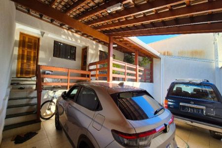 Casa para alugar com 243m², 3 quartos e 3 vagas Casa para alugar com 243m², 3 quartos e 3 vagasFachada do Prédio - Garagem