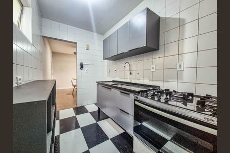 Apartamento à venda com 56m², 2 quartos e 1 vagaCozinha e Área de Serviço