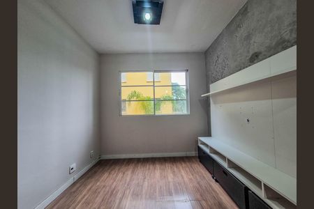 Sala de apartamento à venda com 2 quartos, 56m² em Jardim Santo André, Santo André