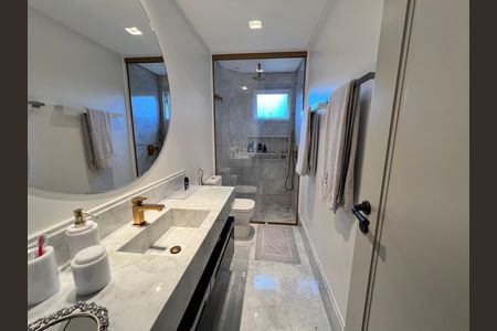 Apartamento para alugar com 443m², 3 quartos e 6 vagasBanheiro