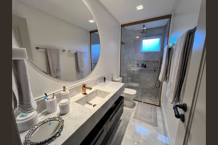 Apartamento para alugar com 443m², 3 quartos e 6 vagasBanheiro