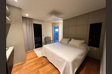 Apartamento para alugar com 443m², 3 quartos e 6 vagasQuarto