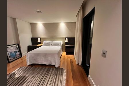 Apartamento para alugar com 443m², 3 quartos e 6 vagasQuarto
