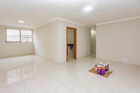 Sala de apartamento para alugar com 2 quartos, 90m² em Jardim Patente, São Paulo